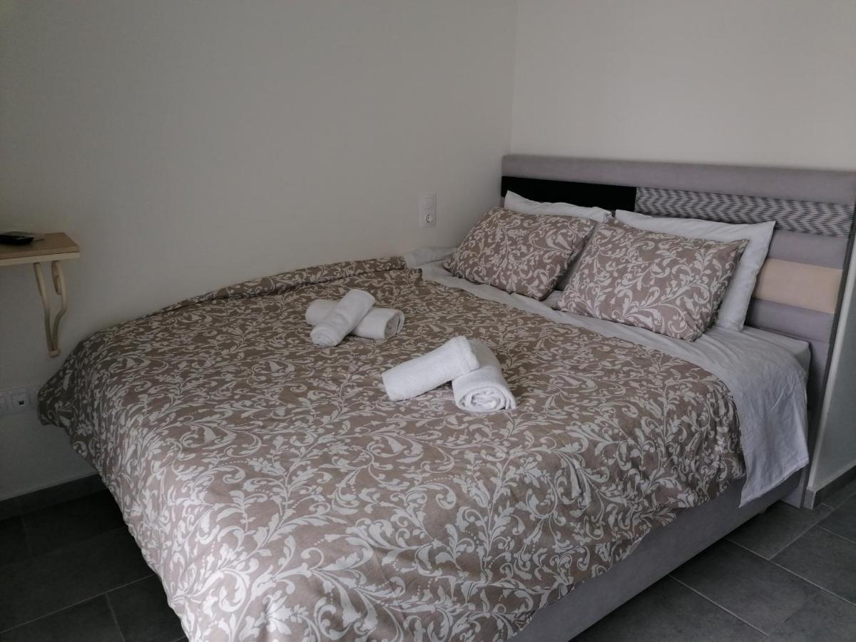 Amphitrite Apartments Скирос Экстерьер фото