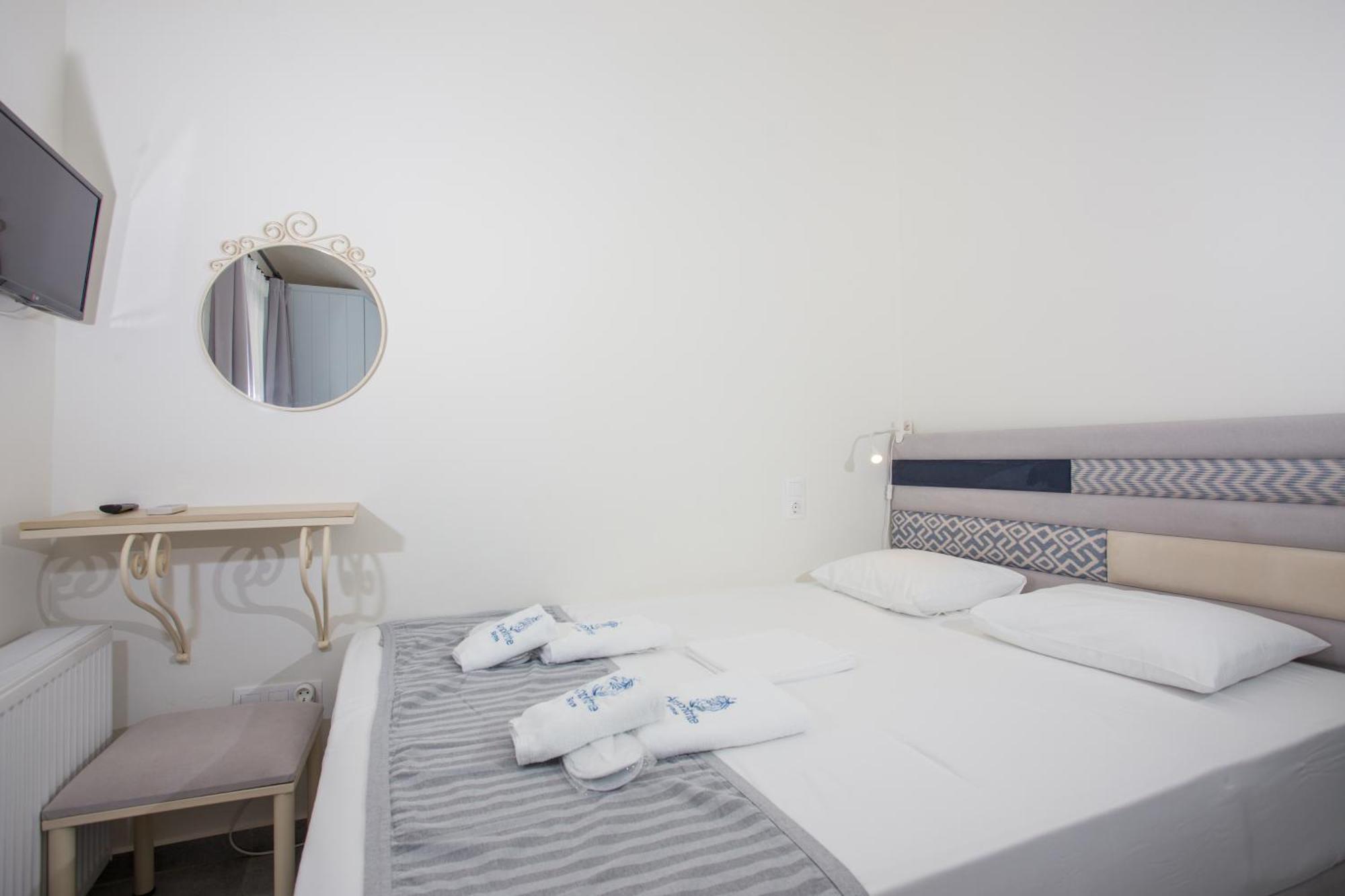 Amphitrite Apartments Скирос Экстерьер фото