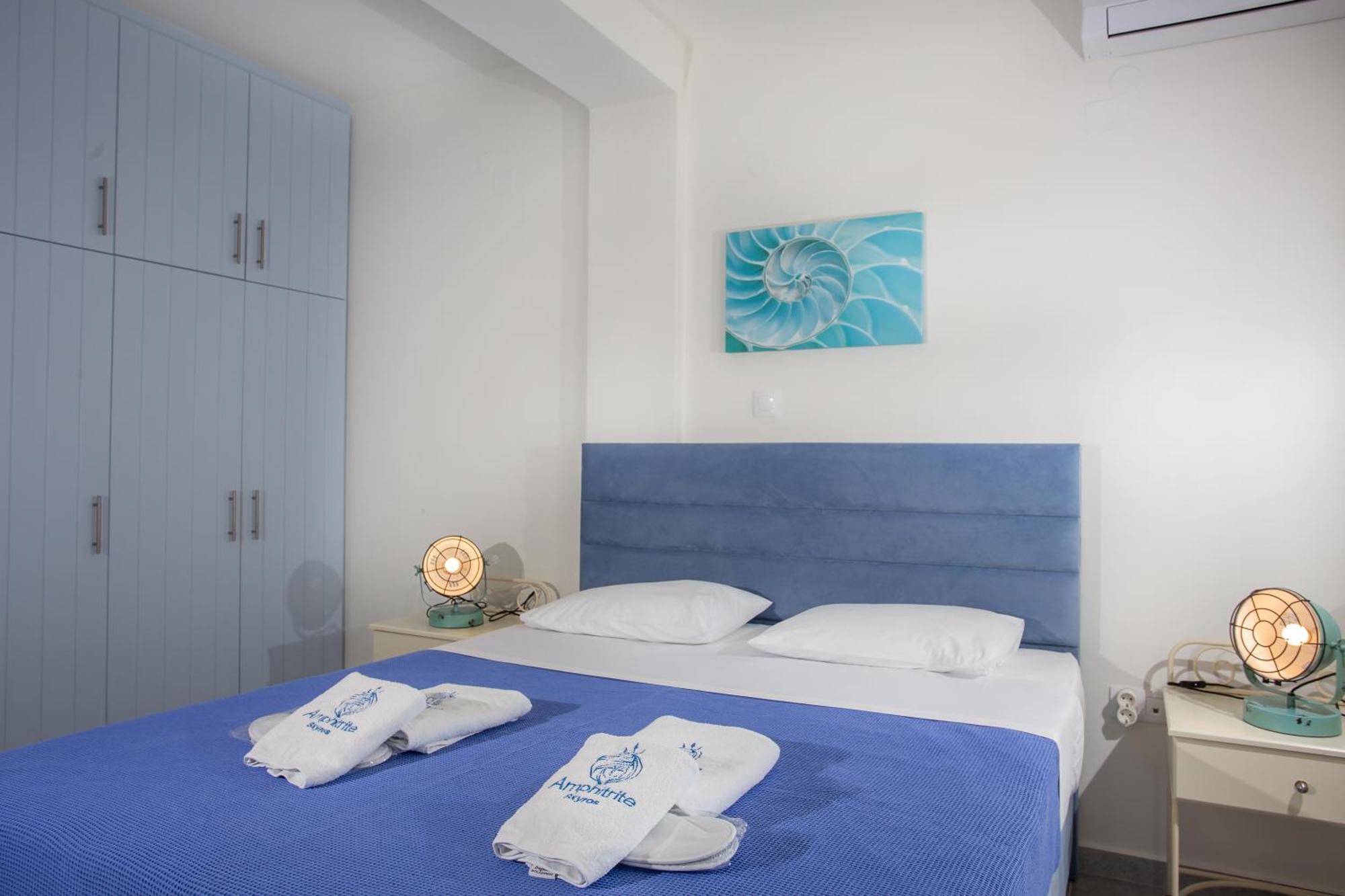 Amphitrite Apartments Скирос Экстерьер фото